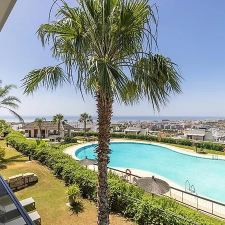 3 Bedroom Flat, Pool & Sea Views At Hills Διαμέρισμα *