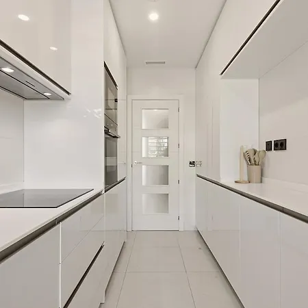 3 Bedroom Flat, Pool & Sea Views At Hills Διαμέρισμα Εστεπόνα