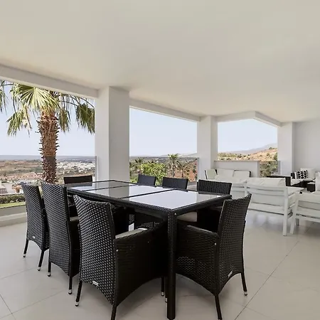 Διαμέρισμα 3 Bedroom Flat, Pool & Sea Views At Hills