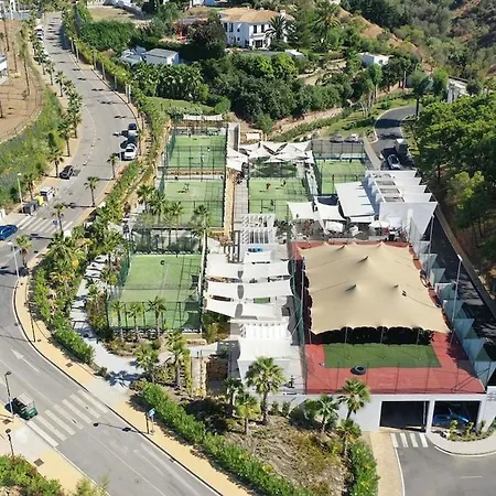 3 Bedroom Flat, Pool & Sea Views At Hills Διαμέρισμα Εστεπόνα