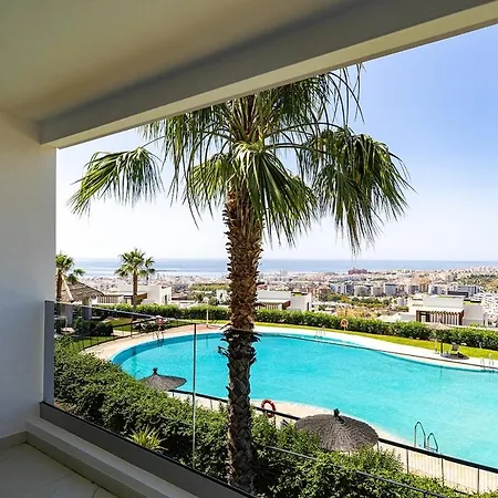 3 Bedroom Flat, Pool & Sea Views At Hills Διαμέρισμα